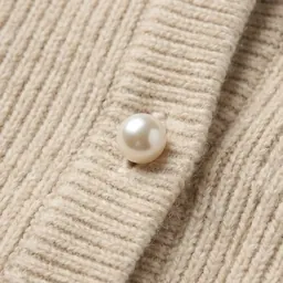 button detail